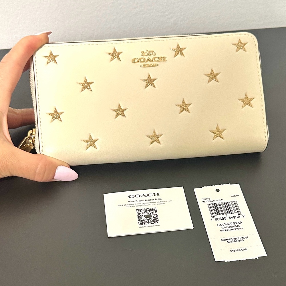 Coach Cream Star-Embellished Large Leather Wallet w Strap. NWT. Limited Edition - Picture 2 of 16